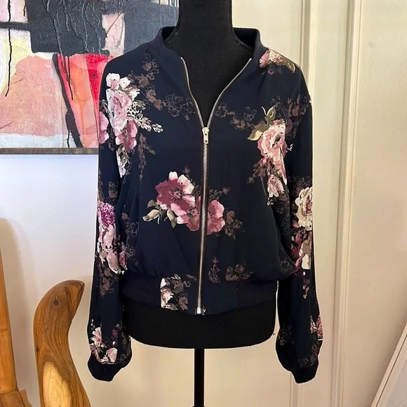 Floral Bomber - Picture 1 of 3